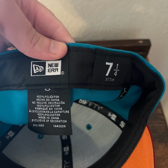 Clink Room Red Pandas hat 7 1/4 - Picture 3 of 4